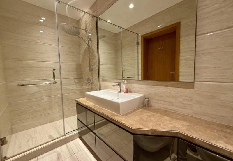 Elegantes Büro zu verkaufen - Leerstehend und bezugsfertig