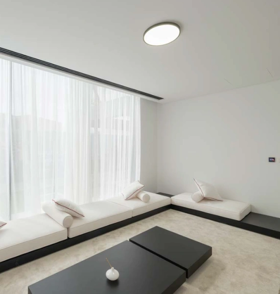 Luxuriöses 3-Zimmer-Stadthaus mit zeitgenössischer arabisch inspirierter Architektur