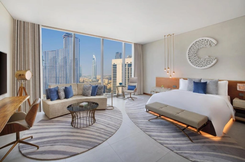 Luxuriöses 4-Schlafzimmer-Apartment mit Blick auf den Burj Khalifa