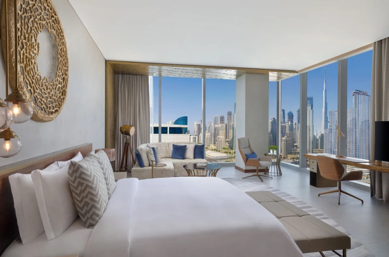 Luxuriöses 4-Schlafzimmer-Apartment mit Blick auf den Burj Khalifa