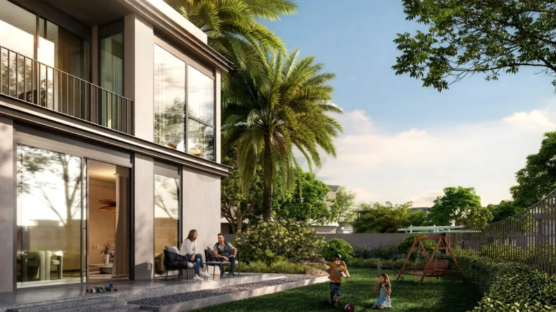 Geräumiges 3-Schlafzimmer-Stadthaus mit Dienstmädchenzimmer, riesige Anlage, erstklassige Lage