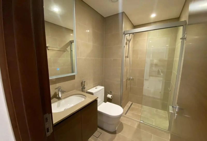 Moderne 2-Zimmer Wohnung mit Poolblick, möbliert in Top-Lage!