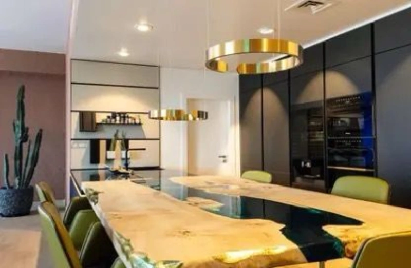 Luxuriöse 3-Zimmer-Wohnung mit direktem Strandzugang.