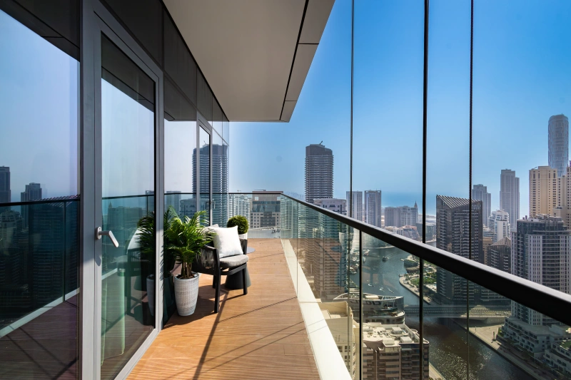 Luxus-Apartment mit Yachthafenblick direkt bei der Marina Mall!