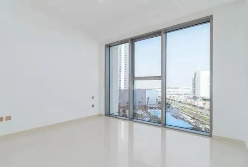 Zeitgenössisches Ein-Zimmer-Apartment mit modernem Design