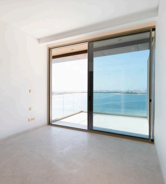 Luxuriöse 3-Zimmer-Wohnung direkt am Strand - Exklusives Küstenleben