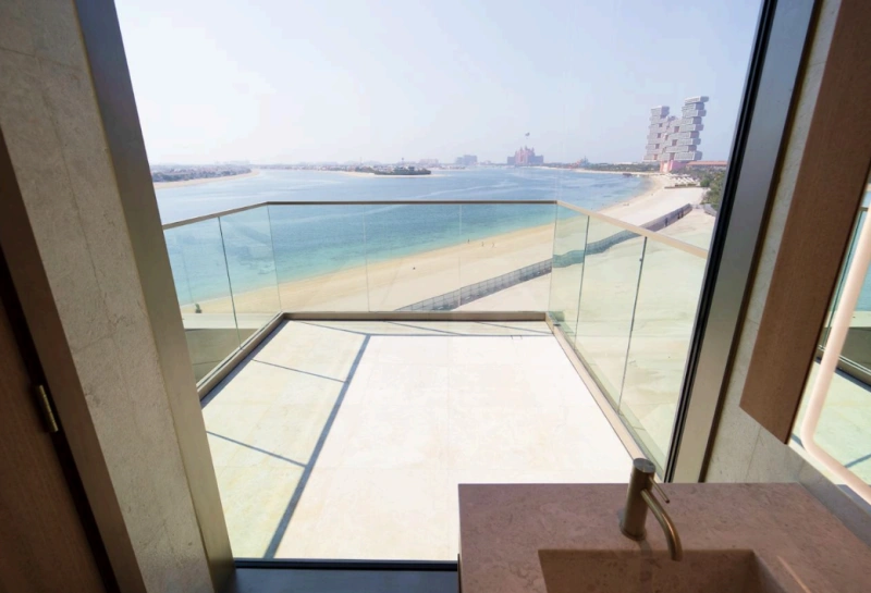 Luxuriöse 3-Zimmer-Wohnung direkt am Strand - Exklusives Küstenleben