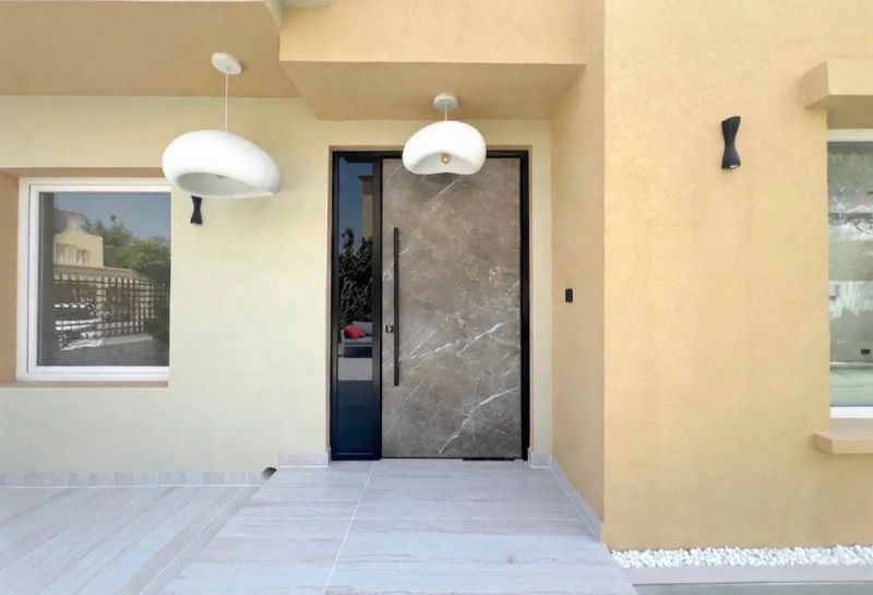 Traumvilla mit 4 Schlafzimmern, riesigem Garten & vollständigem Upgrade