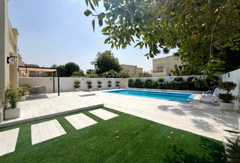 Traumvilla mit 4 Schlafzimmern, riesigem Garten & vollständigem Upgrade