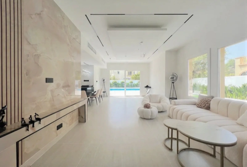 Traumvilla mit 4 Schlafzimmern, riesigem Garten & vollständigem Upgrade