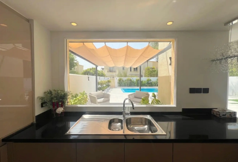 Traumvilla mit 4 Schlafzimmern, riesigem Garten & vollständigem Upgrade