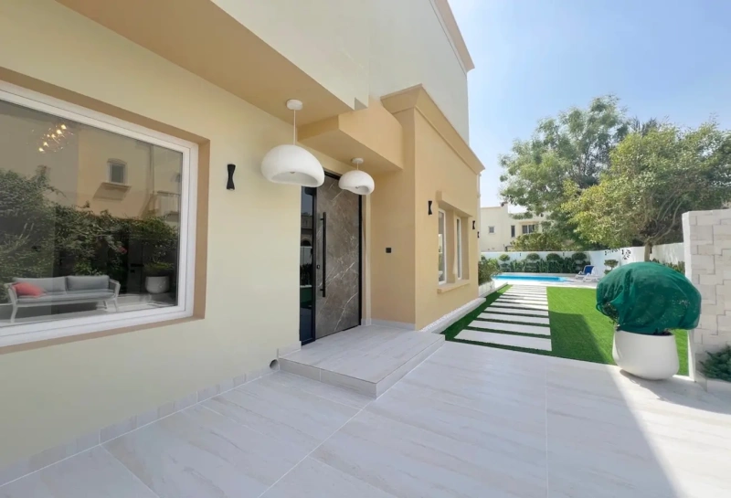 Traumvilla mit 4 Schlafzimmern, riesigem Garten & vollständigem Upgrade