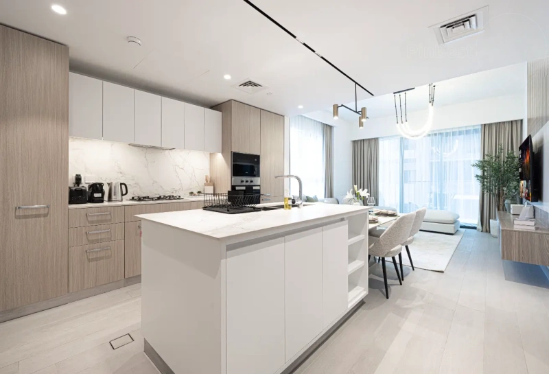 Modern 2-room apartment in Berkeley Place - perfect for short term rentals!