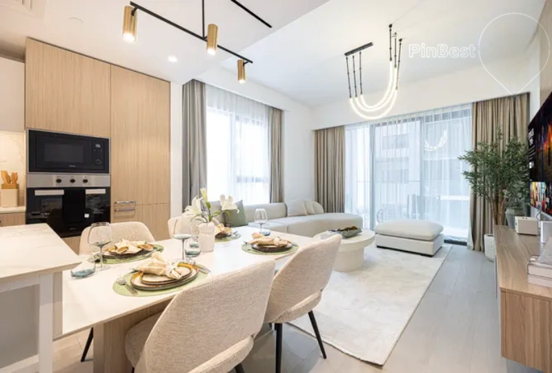 Modern 2-room apartment in Berkeley Place - perfect for short term rentals!