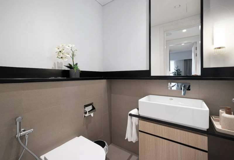 Modern 2-room apartment in Berkeley Place - perfect for short term rentals!