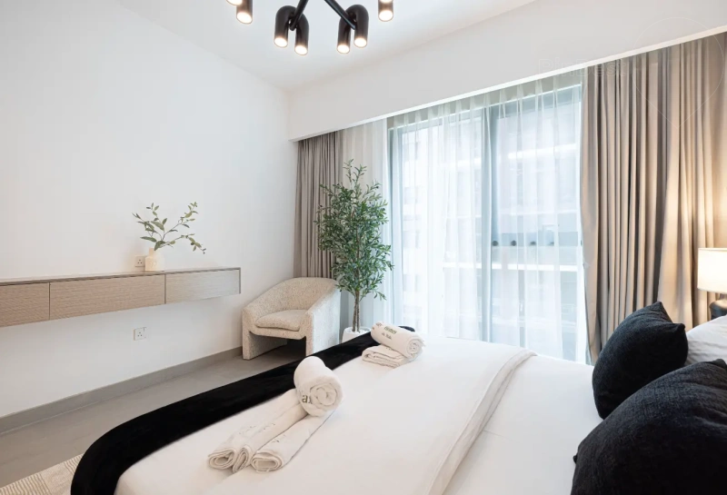 Modern 2-room apartment in Berkeley Place - perfect for short term rentals!