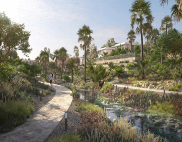 Luxurious Five Bedroom Apartment with Modern Design in Prime Location