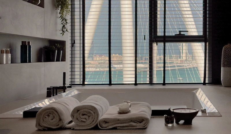 Exklusive Hochgeschosswohnung mit atemberaubender Aussicht auf Bluewaters Island