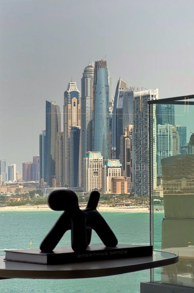 Exklusive Hochgeschosswohnung mit atemberaubender Aussicht auf Bluewaters Island