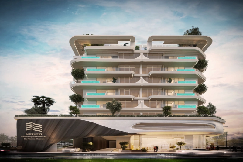 Luxuriöses Drei-Schlafzimmer-Duplex-Apartment mit Pool und Panoramablick