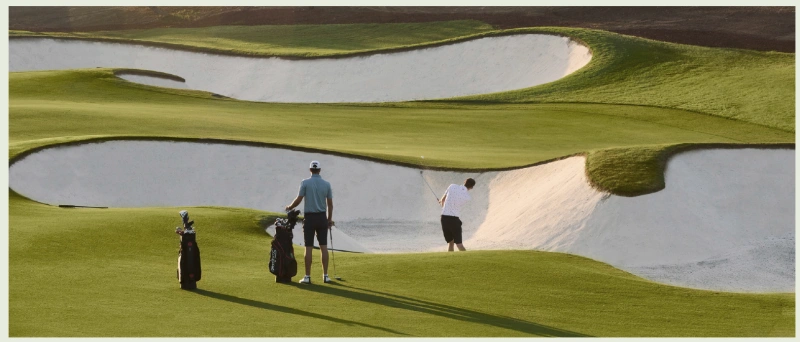 Luxuriöse Villa mit 4 Schlafzimmern, Hausmädchenzimmer und eigenem Bad, Zugang zum Golfplatz