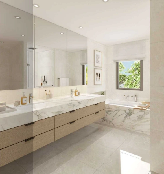 Spacious townhouse with 4 bedrooms, staff room, private garage and garden!