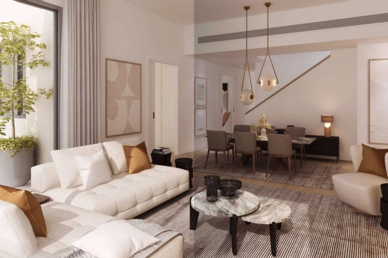 Spacious townhouse with 4 bedrooms, staff room, private garage and garden!