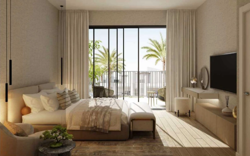 Spacious townhouse with 4 bedrooms, staff room, private garage and garden!