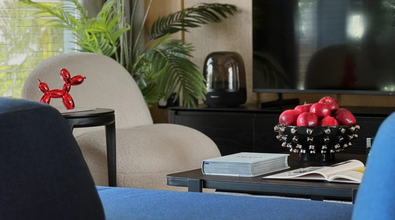 Modernes Apartment mit Blick auf Ain Dubai in Bluewaters Residence 3. Luxusmöbel & grüne Terrasse.