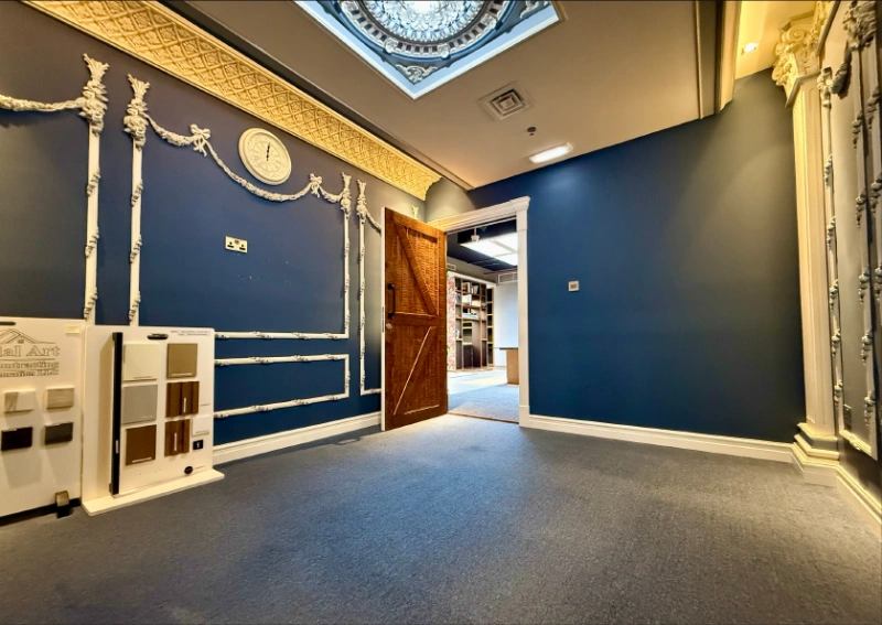 Geräumiges Büro zu verkaufen - Leerstehend und bezugsfertig