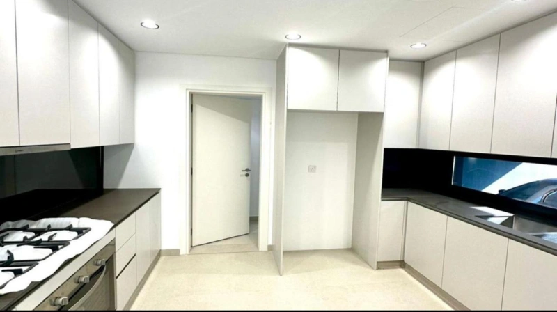 Geräumiges 3-Schlafzimmer-Stadthaus mit großem Grundriss und modernen Annehmlichkeiten