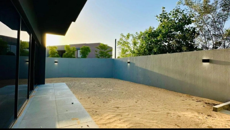 Geräumiges 3-Schlafzimmer-Stadthaus mit großem Grundriss und modernen Annehmlichkeiten