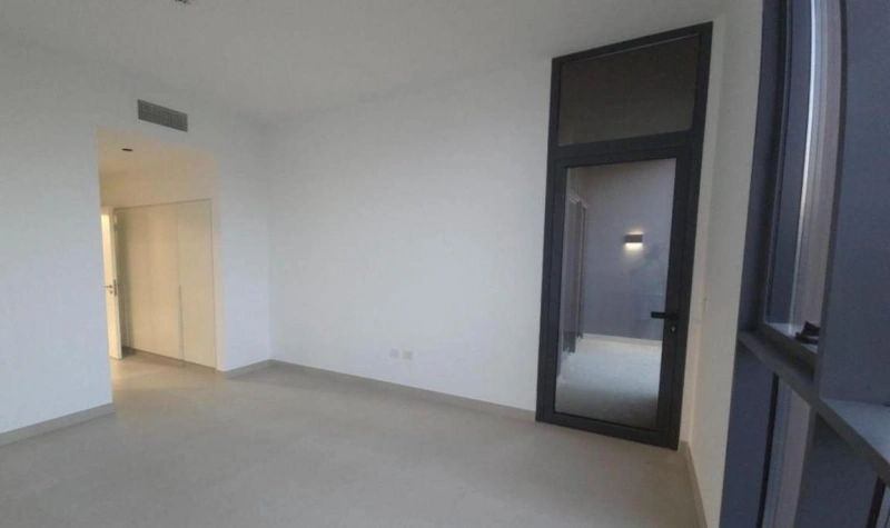 Geräumiges 3-Schlafzimmer-Stadthaus mit großem Grundriss und modernen Annehmlichkeiten