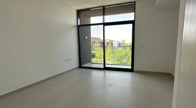 Geräumiges 3-Schlafzimmer-Stadthaus mit großem Grundriss und modernen Annehmlichkeiten