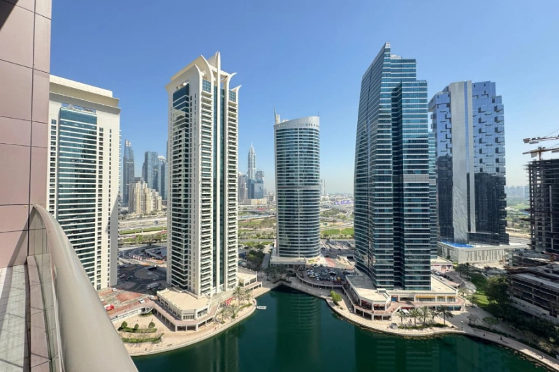 Atemberaubende Zwei-Zimmer-Wohnung mit Panoramablick