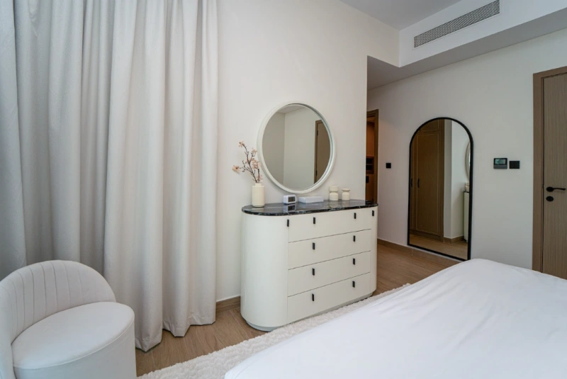 Stilvolles 4-Schlafzimmer-Stadthaus | Vollständig möbliert | Moderne Ausstattung &amp; geräumiges Layout