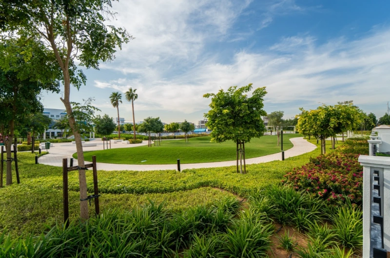 Stilvolles 4-Schlafzimmer-Stadthaus | Vollständig möbliert | Moderne Ausstattung &amp; geräumiges Layout