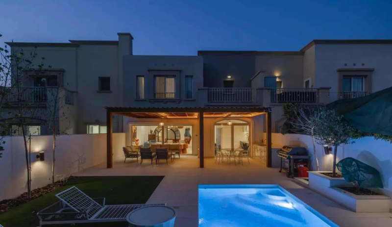 Exklusive 4-Zimmer-Villa mit Pool und moderner Innenausstattung