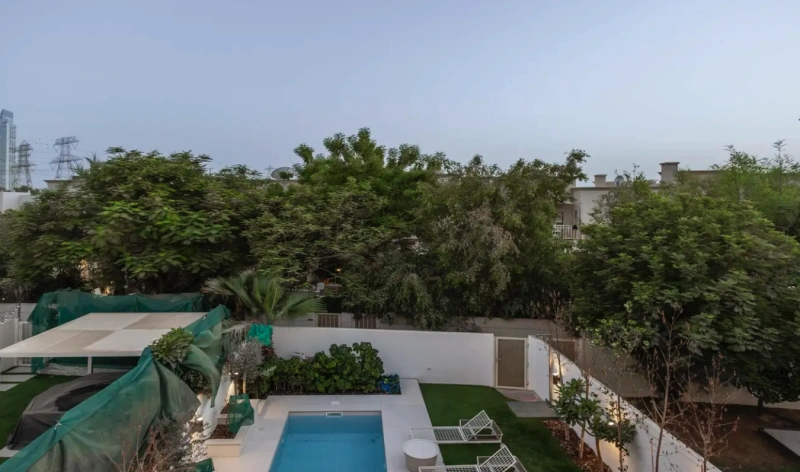 Exklusive 4-Zimmer-Villa mit Pool und moderner Innenausstattung