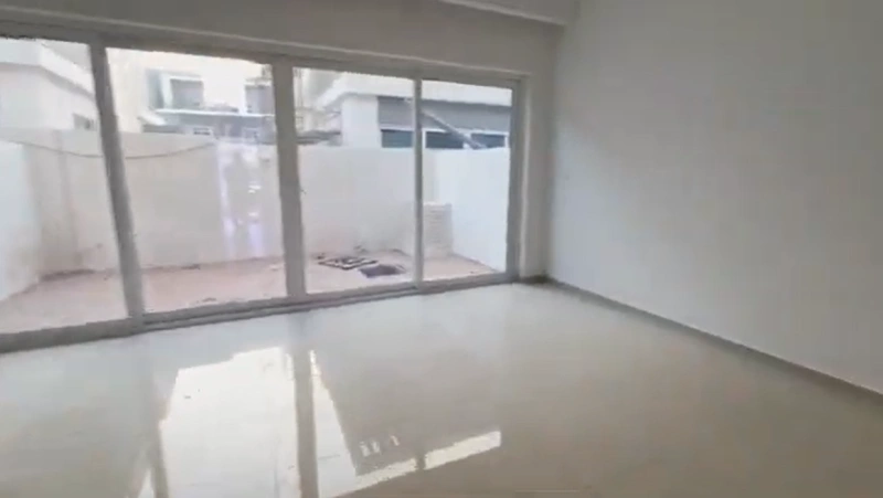 Maison de ville moderne de 4 chambres - Prête à emménager dès aujourd'hui !