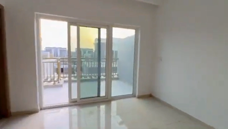 Maison de ville moderne de 4 chambres - Prête à emménager dès aujourd'hui !