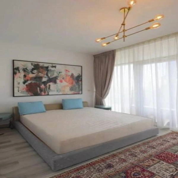 Geräumige 2bed Duplex Apt mit Huge Layout