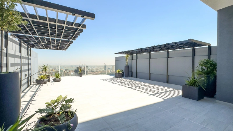 Geräumige 2bed Duplex Apt mit Huge Layout