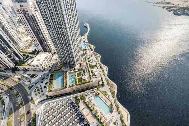 Modern Three Bedroom Apartment with Maid's Room