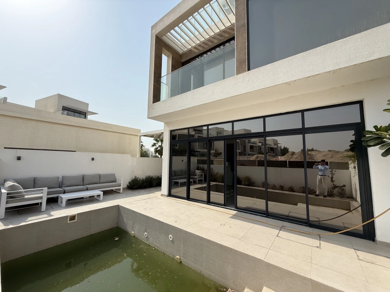 Luxuriöse 4-Zimmer-Villa mit privatem Pool in Jumeirah Golf Estate. Pure Eleganz erwartet dich!