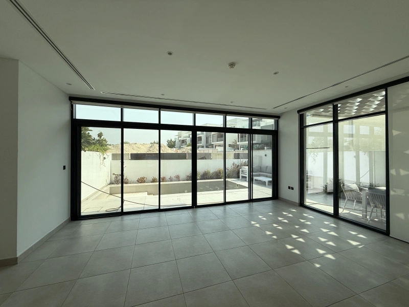 Luxuriöse 4-Zimmer-Villa mit privatem Pool in Jumeirah Golf Estate. Pure Eleganz erwartet dich!