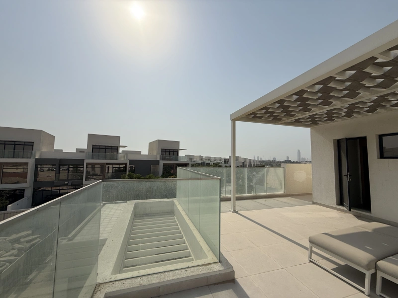 Luxuriöse 4-Zimmer-Villa mit privatem Pool in Jumeirah Golf Estate. Pure Eleganz erwartet dich!