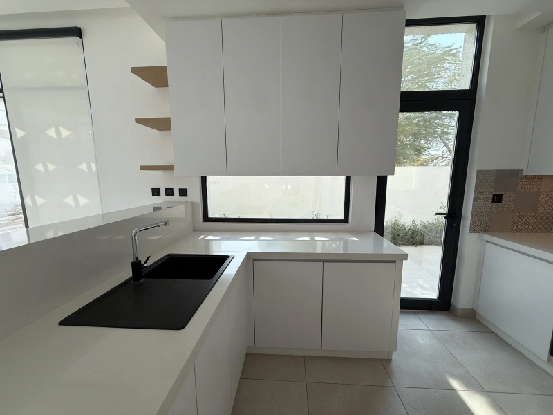 Luxuriöse 4-Zimmer-Villa mit privatem Pool in Jumeirah Golf Estate. Pure Eleganz erwartet dich!