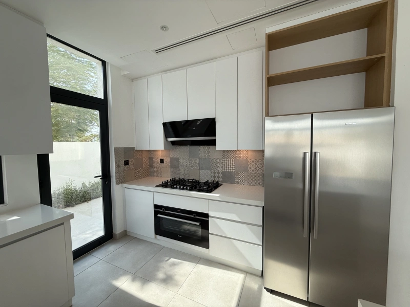 Luxuriöse 4-Zimmer-Villa mit privatem Pool in Jumeirah Golf Estate. Pure Eleganz erwartet dich!