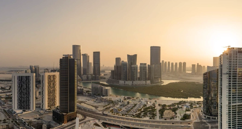 Elegantes Waterfront Living 2BR Apartment mit atemberaubender Aussicht